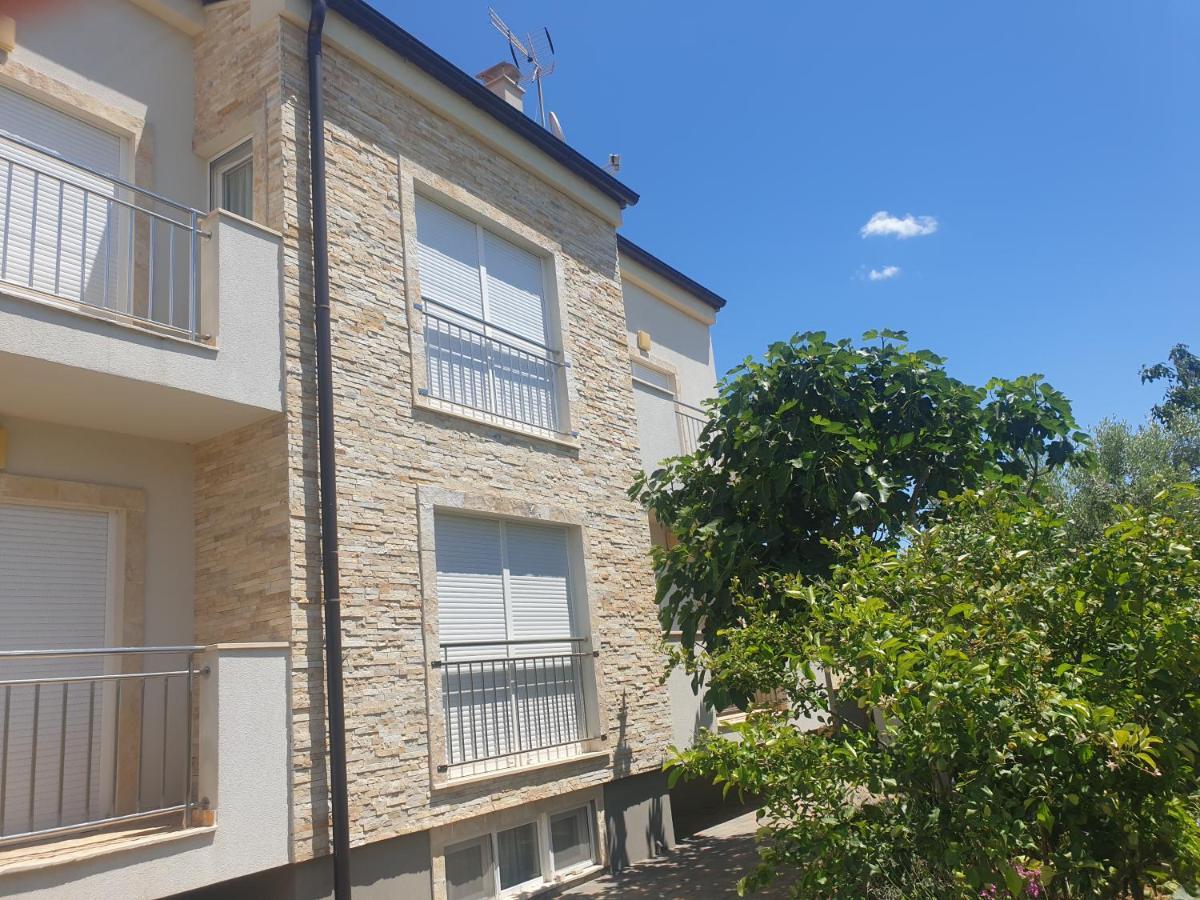 Apartmani Bepo Sveti Filip i Jakov Εξωτερικό φωτογραφία