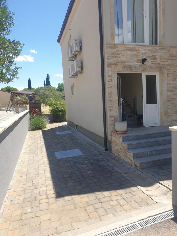 Apartmani Bepo Sveti Filip i Jakov Εξωτερικό φωτογραφία