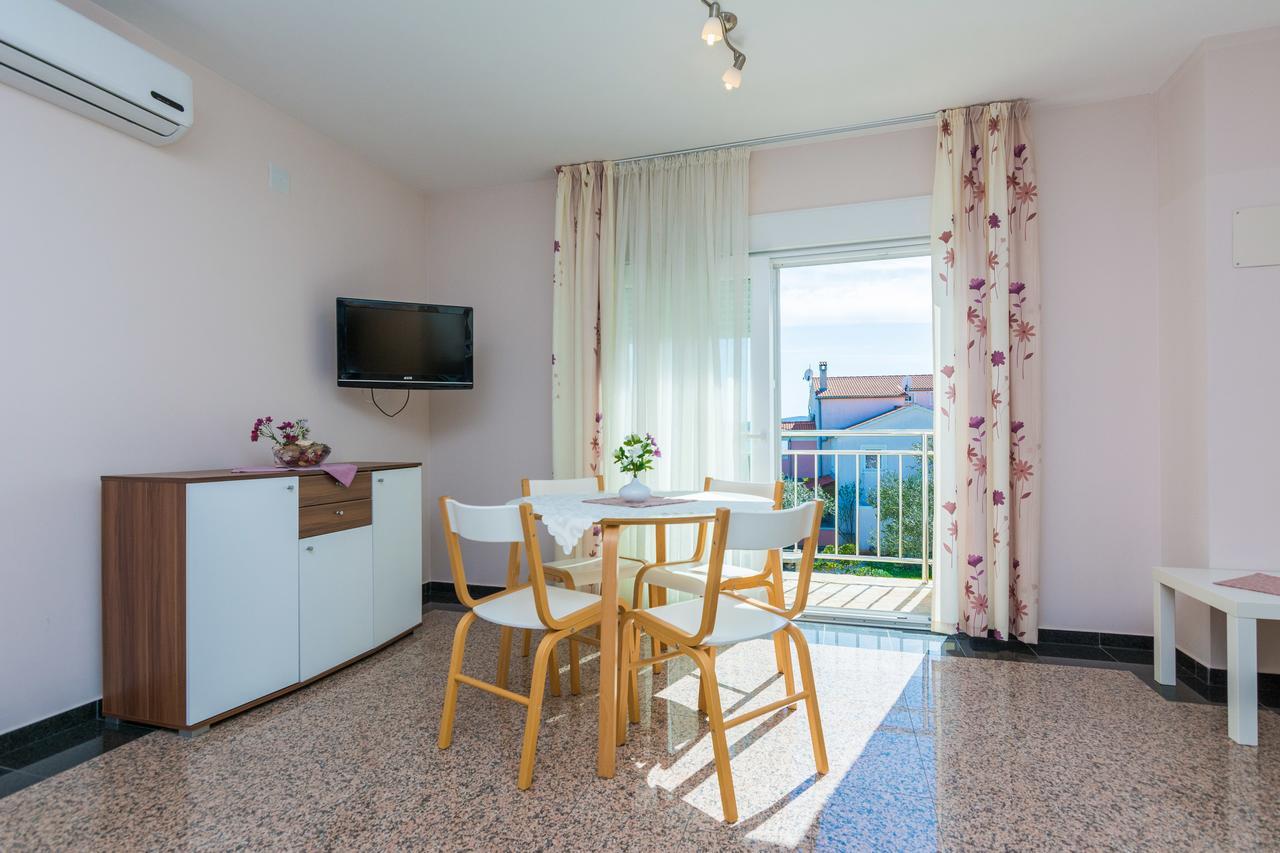 Apartmani Bepo Sveti Filip i Jakov Εξωτερικό φωτογραφία